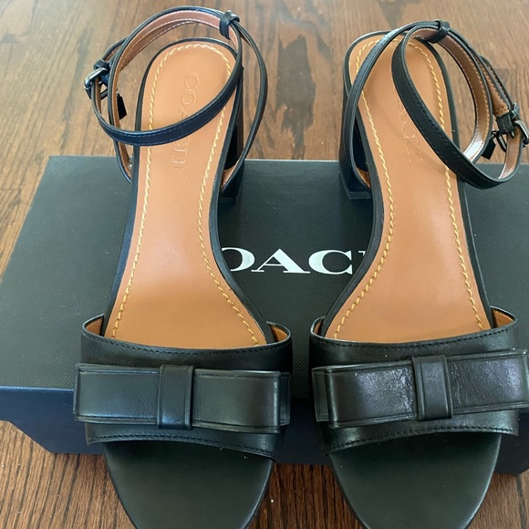 Coach size 8.5  leather black stack heel sandals with ankle buckle strap. - Picture 3 of 7